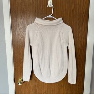 ⭐️DONATING BY 3/1 ⭐️ Cream Loft turtleneck knit sweater